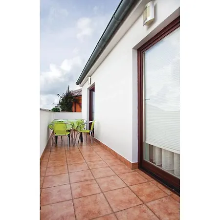 Milos Apartament