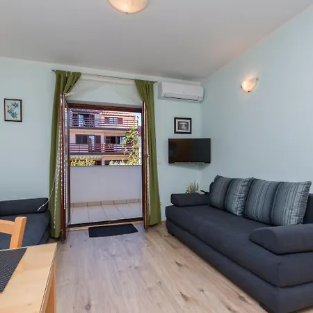 Apartament Milos