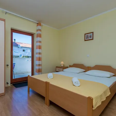 Apartament Milos