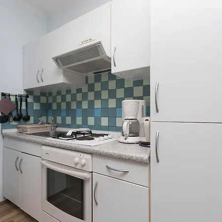 Milos Apartament *