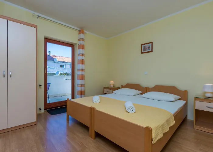 Apartment Milos